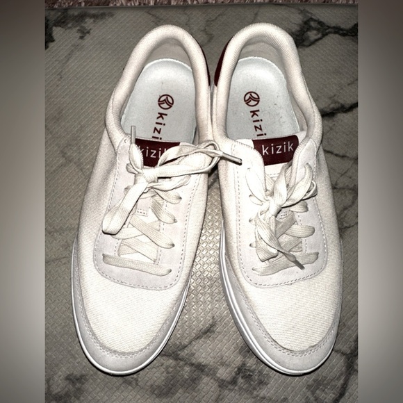 Kizik White Sneakers slip on sneakers wide width shoes M 8 wide W 9.5 wide - Picture 1 of 8